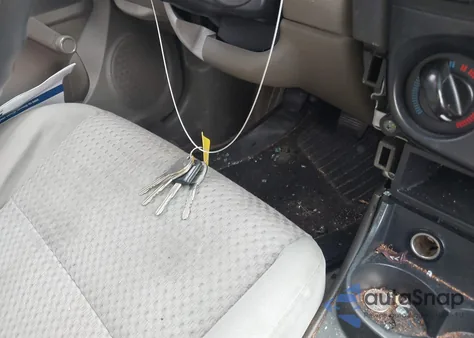 2004 Nissan Sentra 1.8 из США, поврежденный, VIN 3N1CB51D24L841867